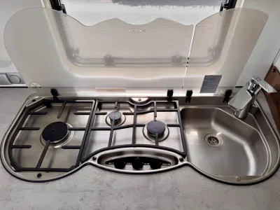 Hymer Eriba Nova 555 Foto 6