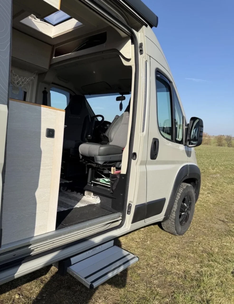 Tourne 435/ Luftfahrwerk/ 150Ah Lithium/ Winterpaket - Bild 5